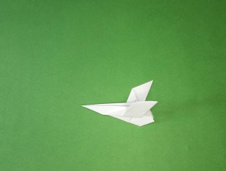 how to make a good paper airplane design